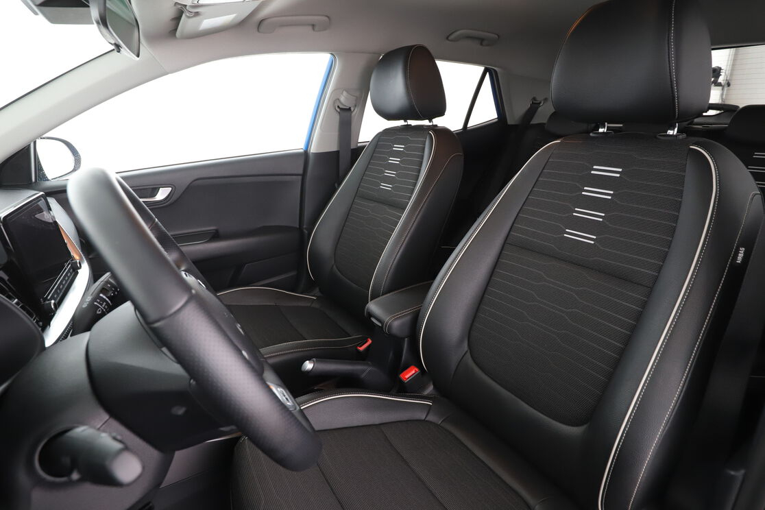 Kia Stonic 1.0 T-GDi MHEV GT Line DCT7 — photo 9