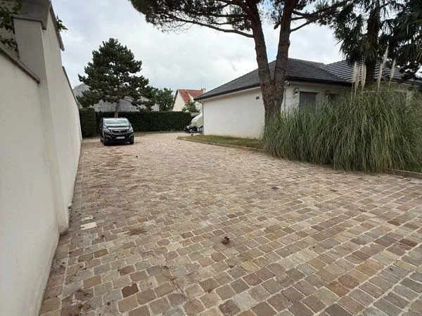 Location terrain