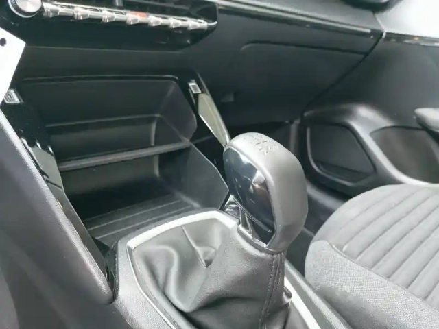 Peugeot 208 puretech 75 s&amp;s bvm5 — photo 14