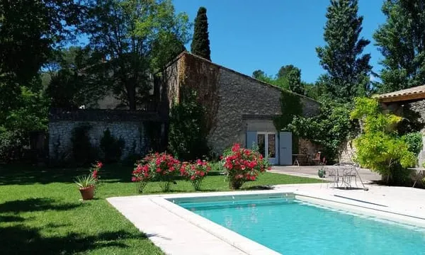 Maison 11 pièces 300 m²