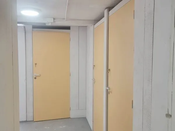 Espaces de stockage à louer - Box/Caves de 5 à 9 m³ - Accès libre 24/24h - Rez-de-chaussée