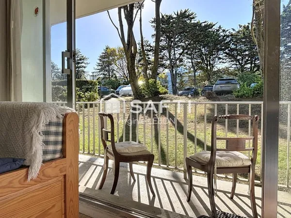 QUIBERON STUDIO 38 m² les plages à pieds parking privé en sous sol