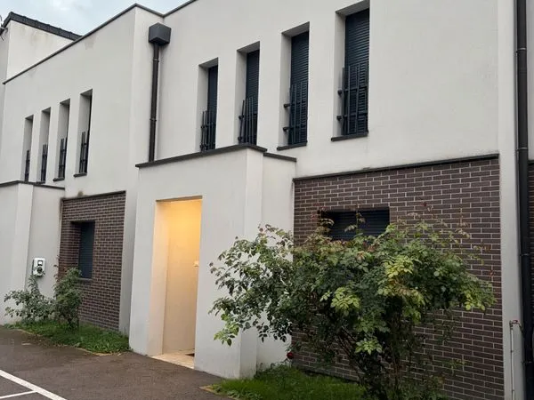 Maison 6 pièces - 5 chambres - 143 m² - Neuilly Plaisance