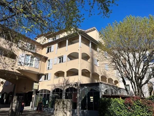 6732- VILLEFRANCHE S/S Centre ville
