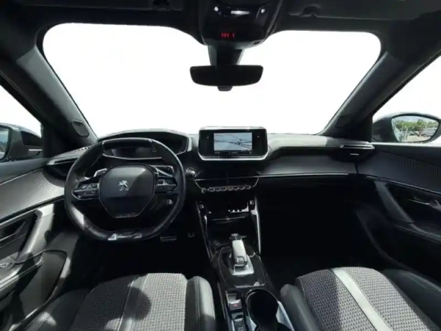 Peugeot 2008 1.2 puretech 130ch s&amp;s gt eat8 — photo 13