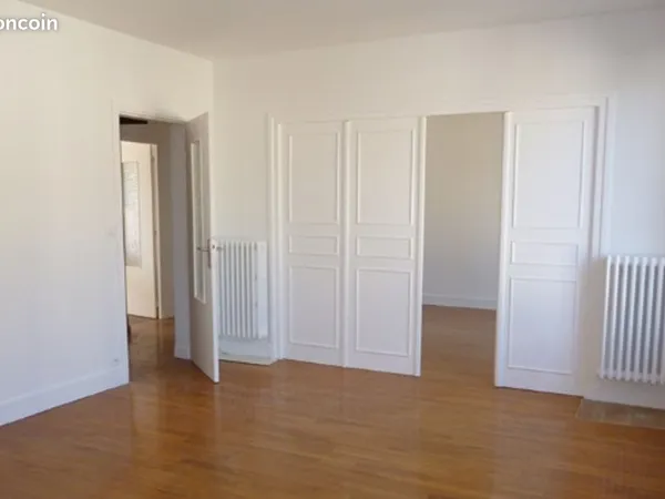 Appartement 4 pièces traversant