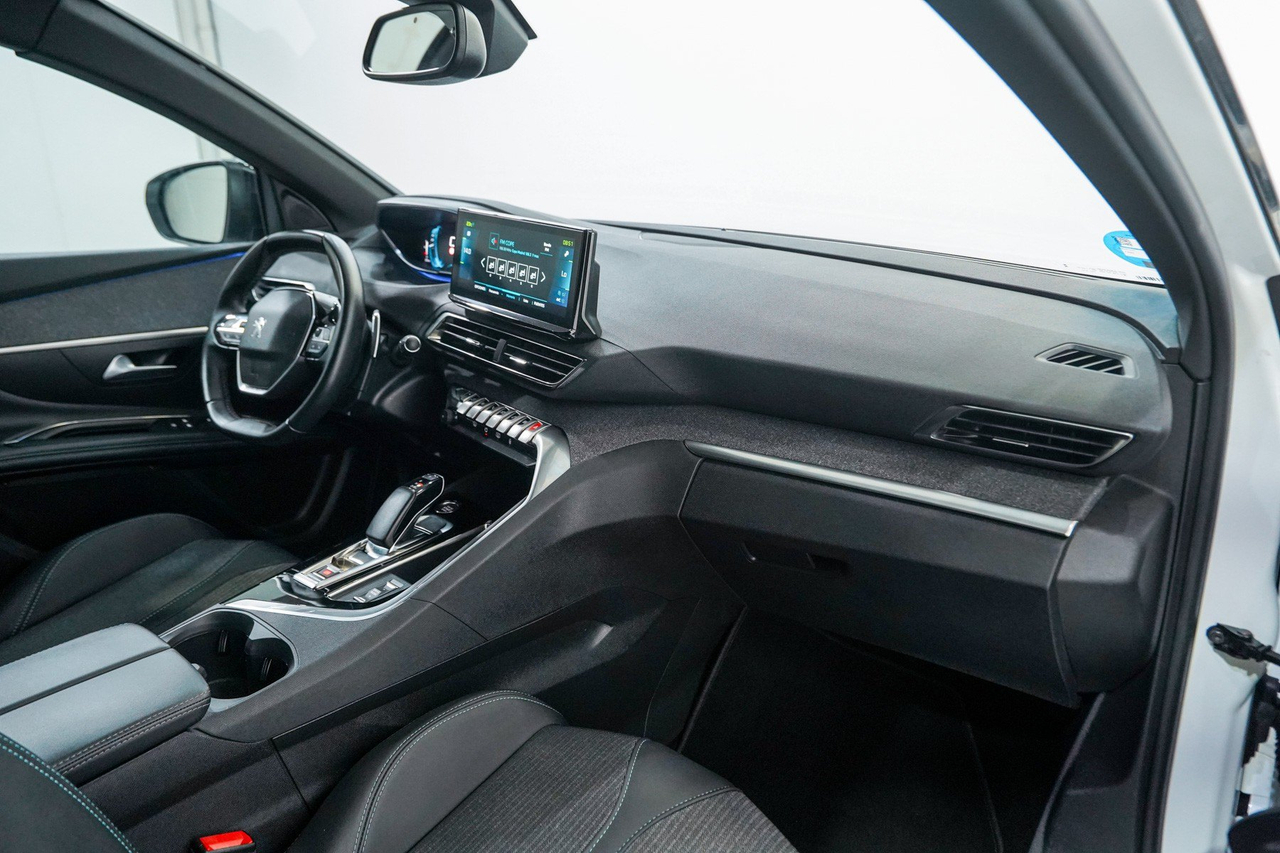 Peugeot 3008 — photo 31