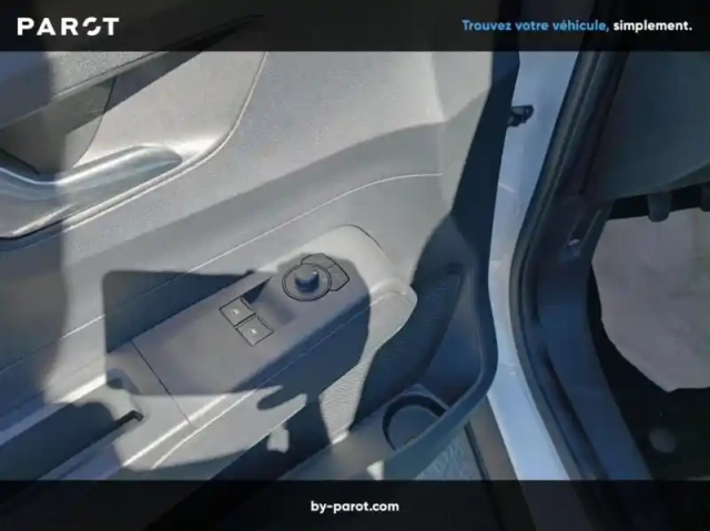 Ford Transit Courier fourgonnette 1.0 ecoboost 100ch cabine approfondie trend — photo 6