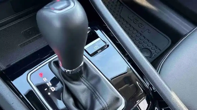 Jeep Compass 1.5 turbo t4 130 ch e-hybrid bvr7 — photo 33