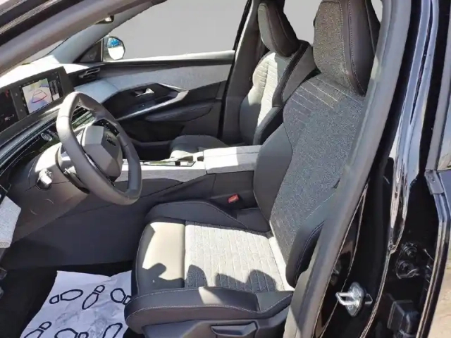 Peugeot 5008 hybrid 145 ch e-dcs6 — photo 11