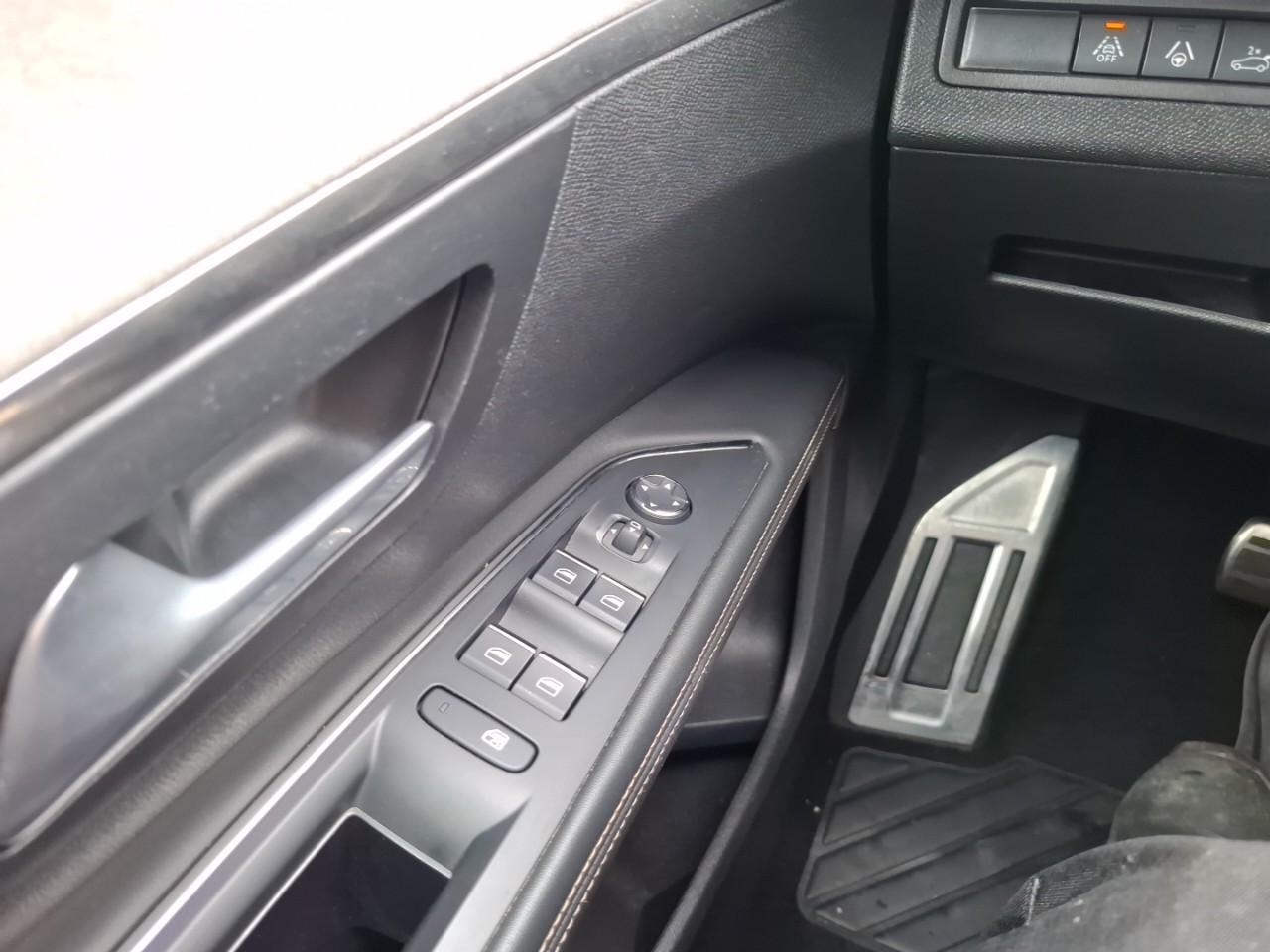 Peugeot 5008 1.5 bluehdi 130ch s&s gt eat8 — photo 16
