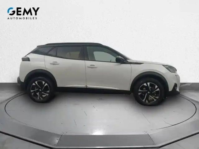 Peugeot 2008 puretech 130 s&amp;s eat8 — photo 4