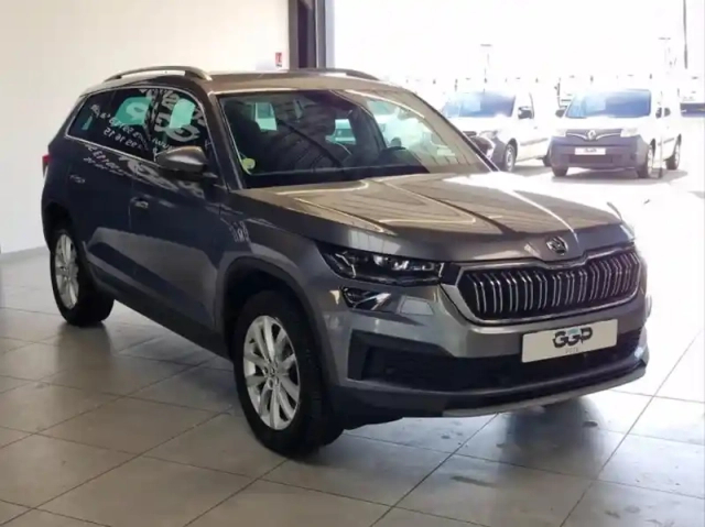 Skoda Kodiaq 2.0 tdi 150ch scr style dsg7 7 places — photo 3