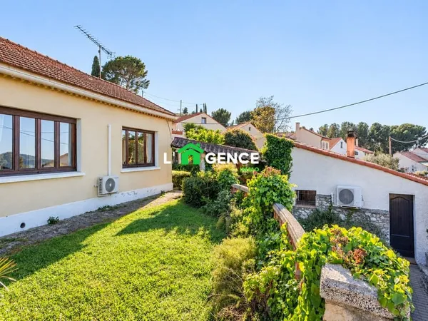MAISON INDIVIDUELLE AVEC VUE PANORAMIQUE, T2 INDÉPENDANT ET NOM