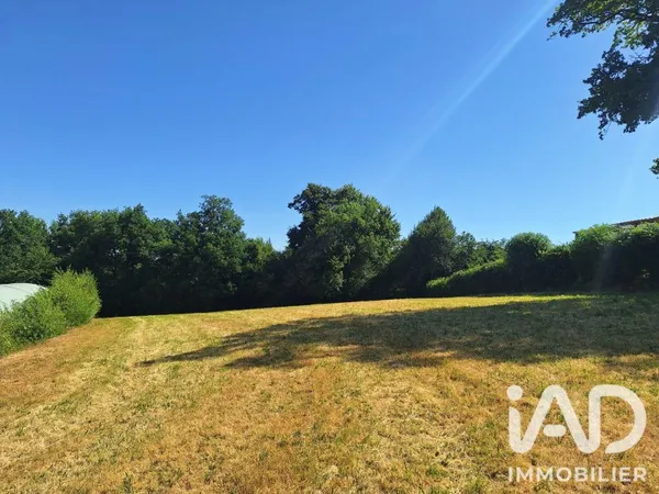 Terrain 2200 m²