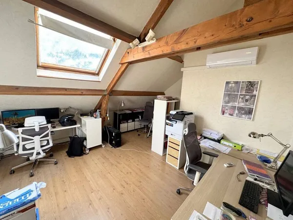 Bureaux 60 m²