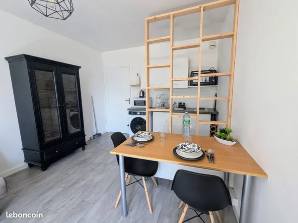 Studio 1 pièce 24 m²