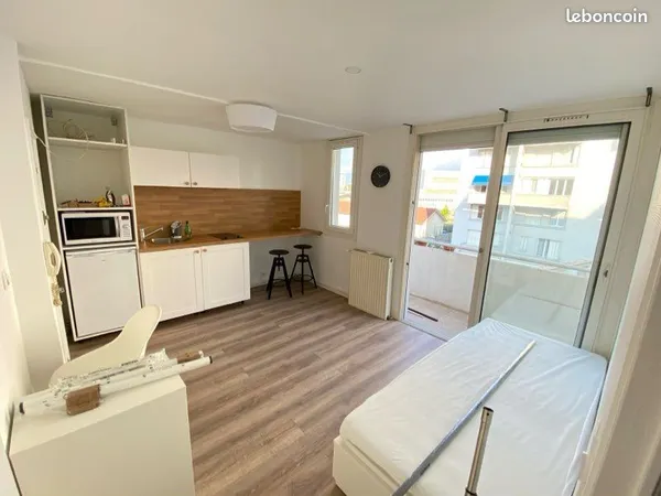 Studio meublé Lesdiguieres