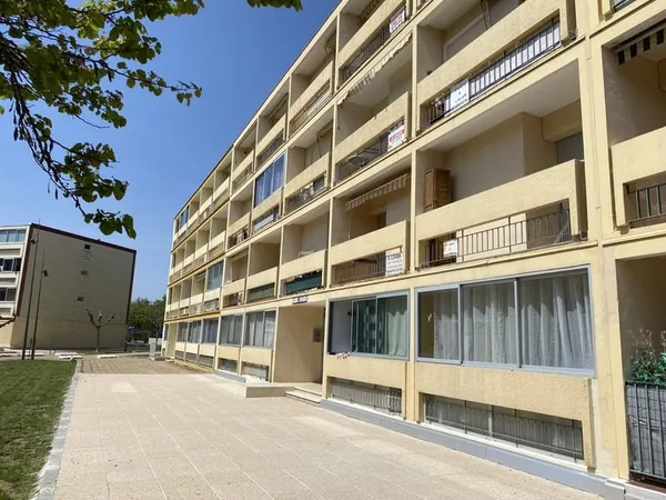 Studio rénové vue parc