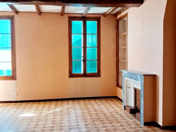 Appartement 2 chambres avec balcon et cave À vendre, agréable appartement