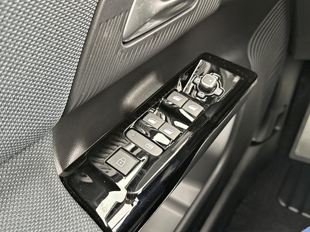 Citroën C5 Aircross hybride 145 ch e-dcs6 max — photo 15
