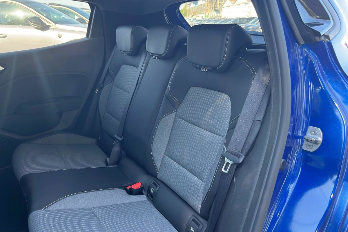 Renault Clio 5 — photo 18