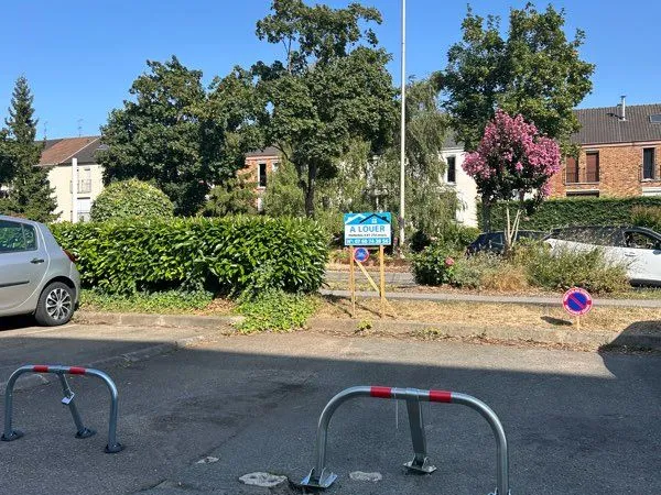Location place de parking extérieur