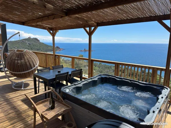 Bungalow avec jacuzzi à vendre à St Raphaël