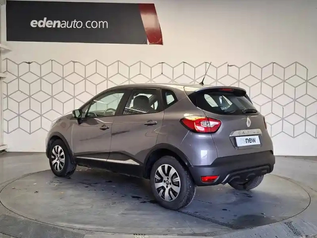 Renault Captur dci 90 energy edc — photo 2