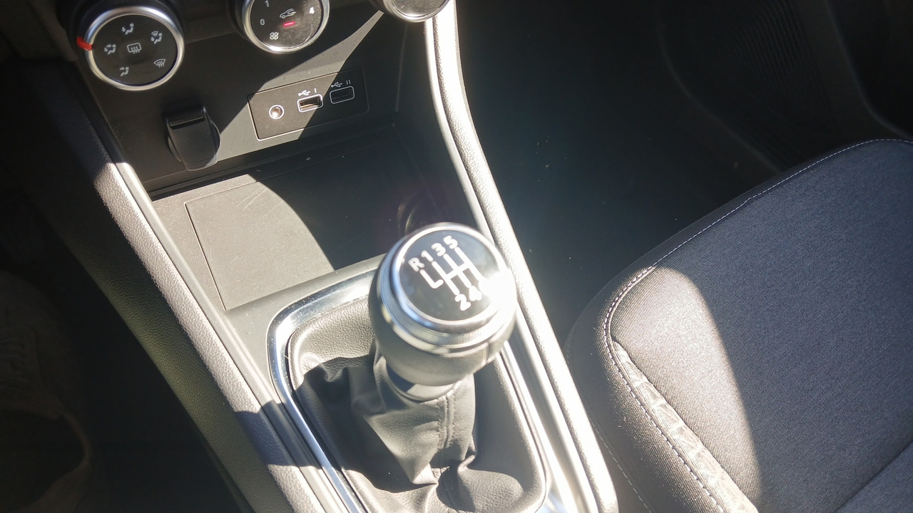 Renault Captur TCe 100 GPL — photo 21