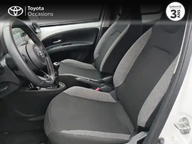 Toyota Aygo X 1.0 vvt-i 72ch dynamic my23 — photo 3