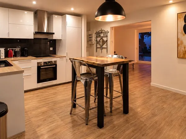 RARE À ALENÇON - 90 m² rénové + jardin privatif 250 m² + terrasse 36 m² + garage_Loué nu ou entièrem
