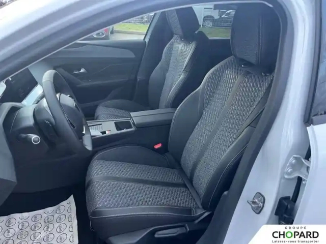 Peugeot 308 hybrid 145 e-dcs6 — photo 10