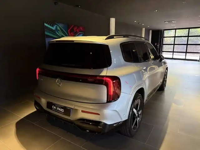 Mercedes Glb 200 — photo 2