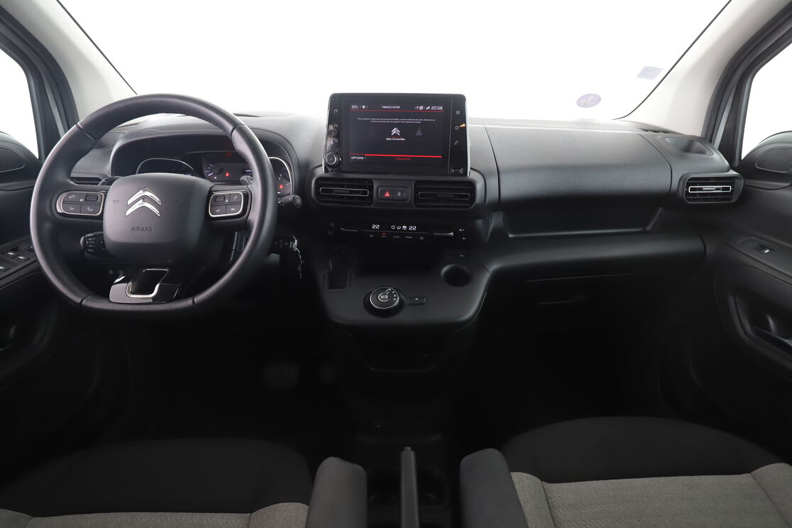 Citroen Berlingo Multispace Taille M 1.2 PureTech Shine EAT8 — photo 11