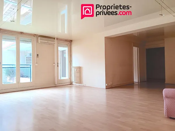 Cahors centre ville, appartement 120 m², ascenseur et parking