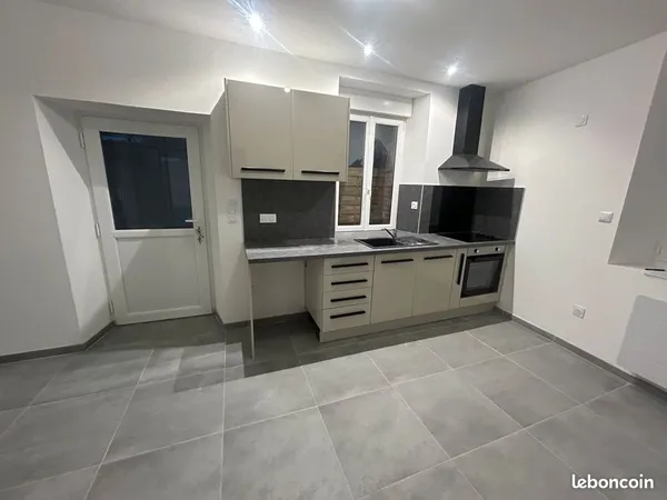 MAISON 140 m2 BERCHÈRES LES PIERRES