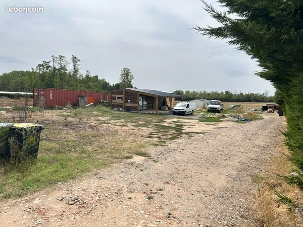 Teraine plus chalet constructible