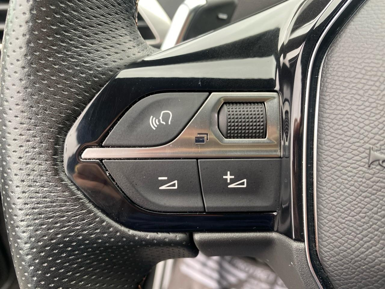 Peugeot 3008 hybrid 225ch allure pack e-eat8 — photo 19
