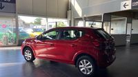 Dacia Sandero 1.0 TCe 90ch Expression — photo 8
