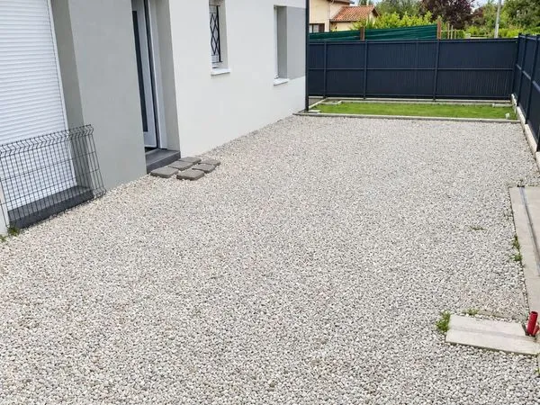 Maison 92 m2 plus garage