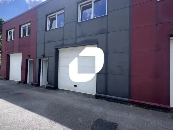 Bureau 120 m²