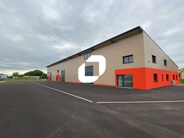 Local d'activité 407 m²