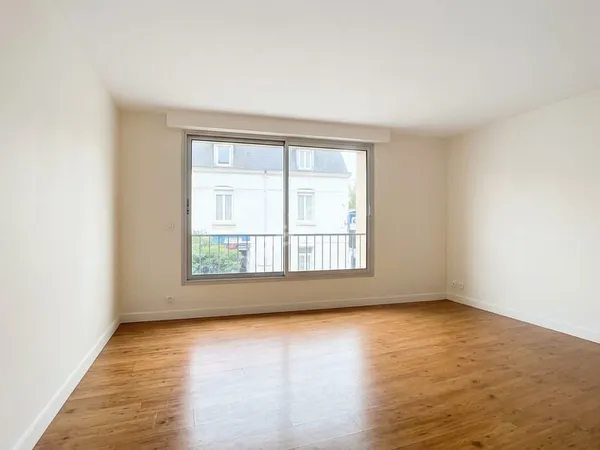 Immeuble à vendre à Pont Rousseau - 8 pièces, 208 m²