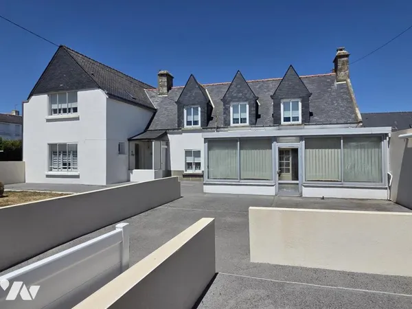 Maison 8 pièces 198 m²