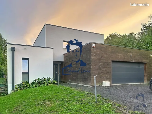 Propriété 6 pièces 165 m²