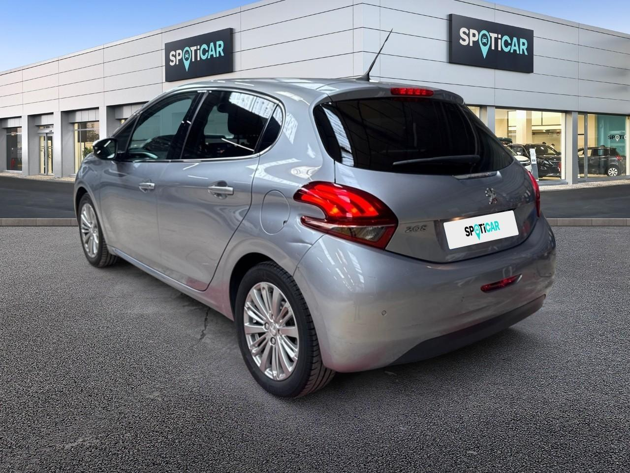 Peugeot 208 1.2 puretech 110ch e6.c allure s&s 5p — photo 7
