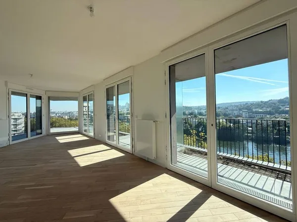 Appartement 5 pièces 130 m²