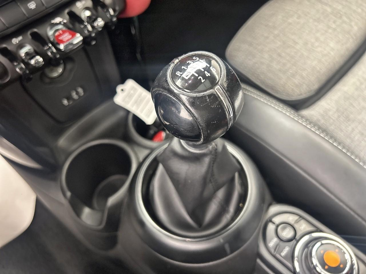 Mini One mini hatch 3 portes one 102 ch edition blackfriars — photo 17