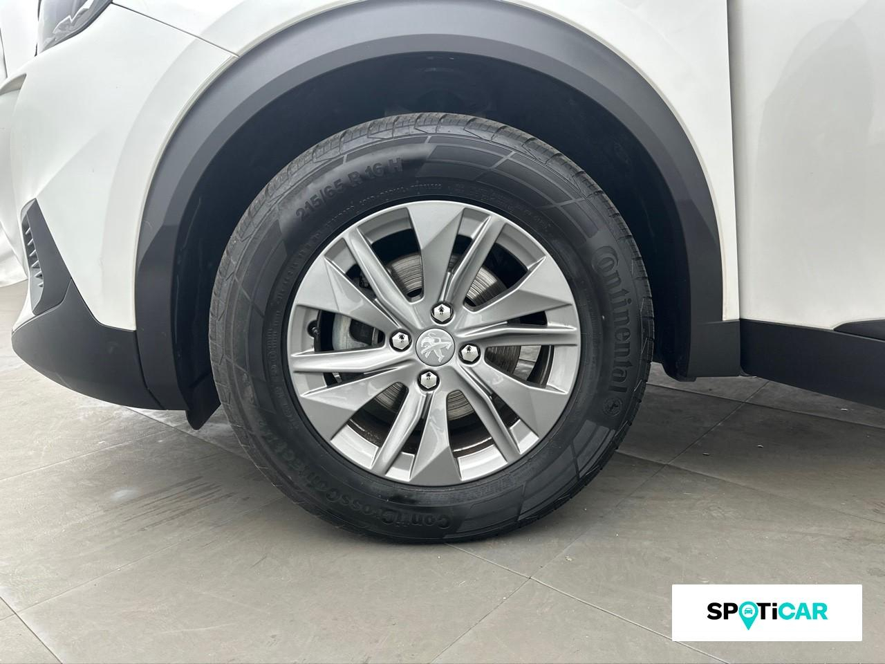 Peugeot 2008 1.2 puretech 100ch s&s style — photo 11